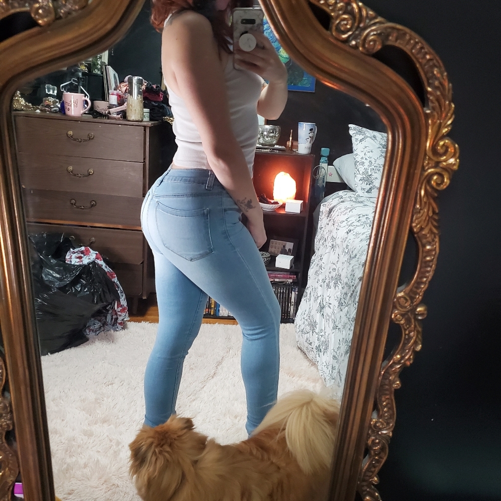 Light Wash Mid-Rise Jeans